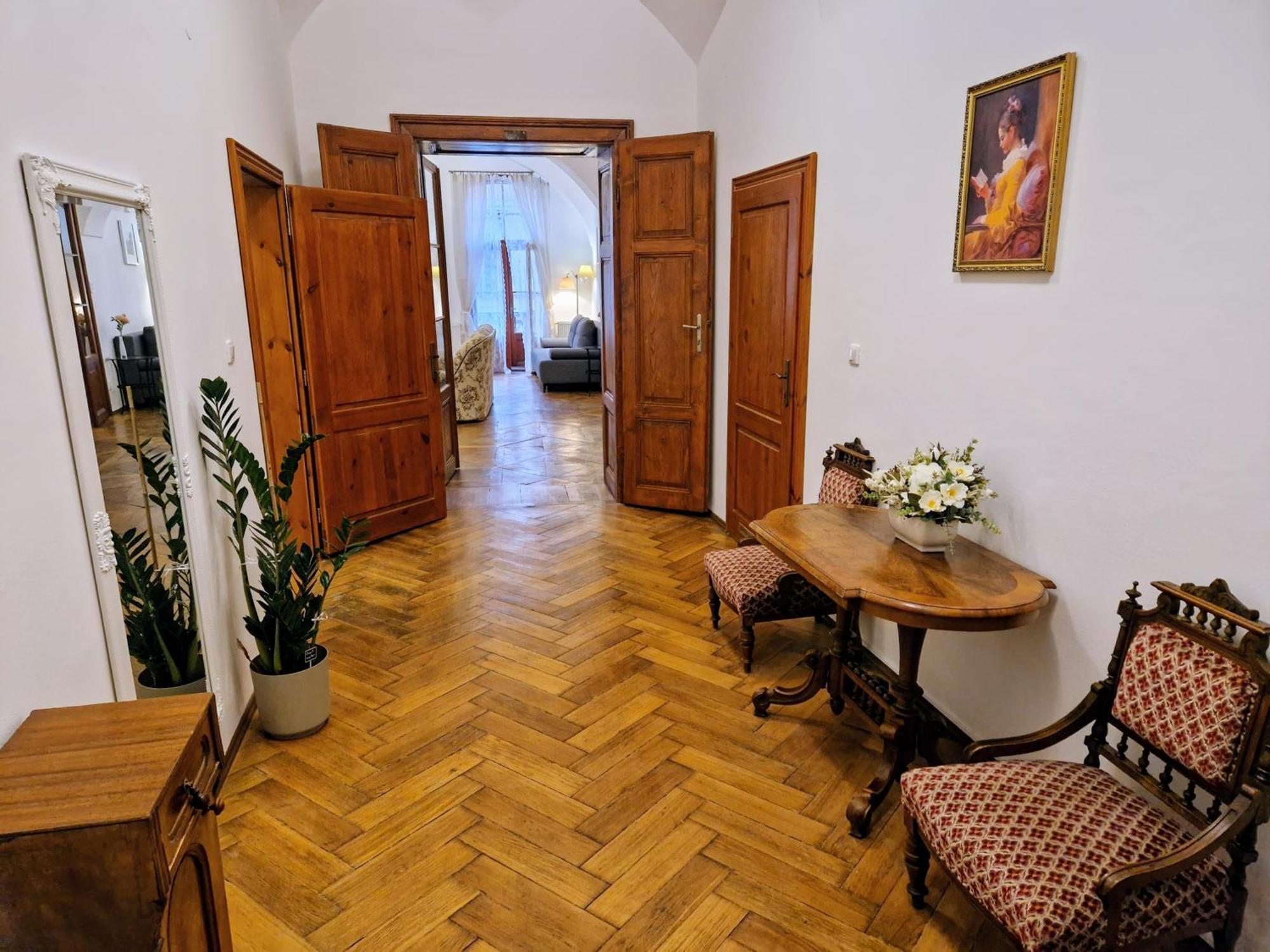 Marina Old Town Apartment Kosice Ngoại thất bức ảnh